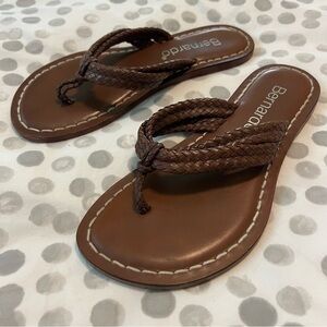 Bernardo Brown Leather Miami Thong Sandals with Woven Braided Straps Size 6